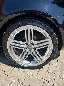 Prodám Audi A 3 hatchback 2,0 FSI 5 dveřové - 12