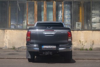 Toyota Hilux DC 2.4 I D-4D Executive A/T - 12