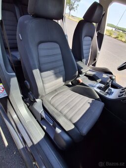 Volkswagen Passat B6 2.0 TDI - 12