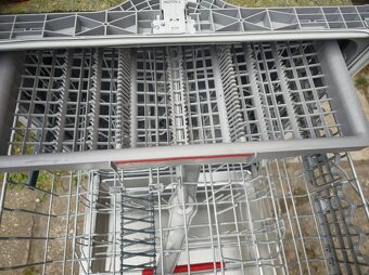 Bosch na 13sad nádobí, spotřeba eko 9,5l na cyklus - 12