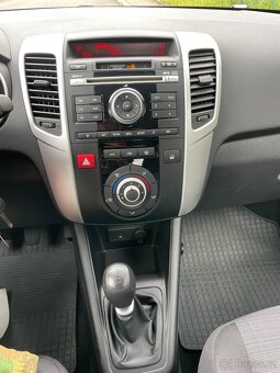 Kia Venga 1,4i 65000KM - 12