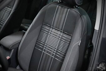 Volkswagen Golf 7 Variant 1.2TSI 81kW REZERVOVÁNO - 12