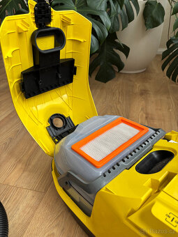 Vysavač Karcher DS6 s vodním filtrem - 12