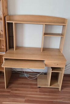 Prodej psacího stolu, i k PC - 12