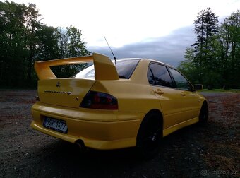 Mitsubishi Lancer EVO VII - 12
