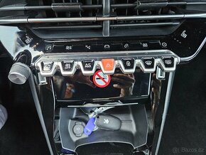 Peugeot 2008 1.2PT 130 GT EAT8 - 12
