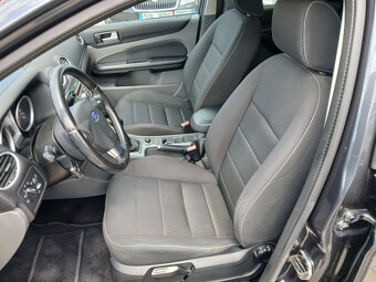 Ford Focus 2,0 Kombi - 12