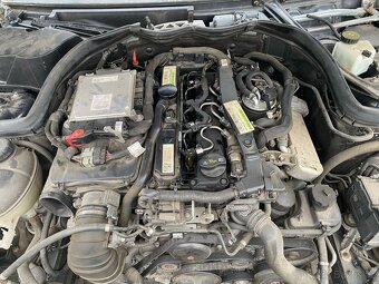 Mercedes W204 - 12