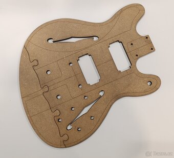 Šablony pro výrobu kytary - 12