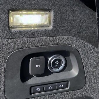 Ford Galaxy 2.0 TDCi 132KW 7 míst - 12