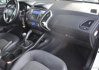 Hyundai ix35 2,0CRDi 4x4 TAŽNÉ - 12