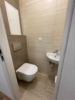 Byt 4+1, 90 m2 + 5 m2 lodžie + 8 m2 sklep - 12