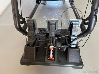 Thrustmaster T248 + závodní sedačka CZC Gaming Centaur - 12