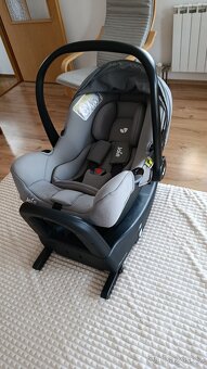 Autosedačka Joie I-Snug a báze i-Base Advance - 12