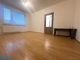 Pronájem bytu 1+1 na ul.Dukelská v Litomyšli. CP 35m2. - 12