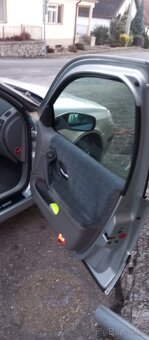 Renault laguna 1.9 dci - 12