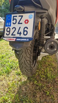 Yamaha X Max 125 - 12