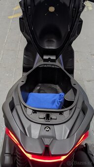 Aprilia SR GT 125 - 12