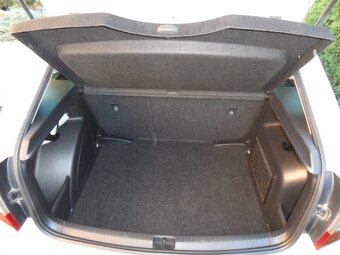 Škoda Rapid 1.0 TSi,66kw,zak. v ČR,naj.89000km - 12