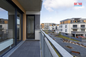 Pronájem bytu 2+kk, 61 m²,ul. A. Petrofa, Hradec Králové - 12