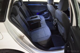 Volkswagen Golf 1.5 TSi LIFE IQ HD MATRIX nové ČR rv 2021 - 12