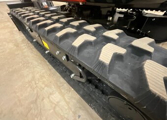 NOVÝ BAGR KUBOTA U18-5 - 12