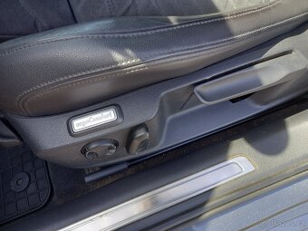 VW PASSAT B8 2,0TD-2015-150PS-LED-ACC-HIGHLINE-AHK - 12