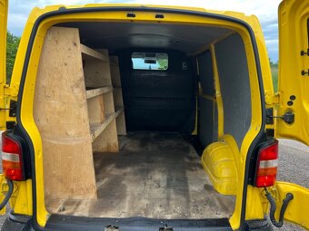 VW Transporter T5 - 12