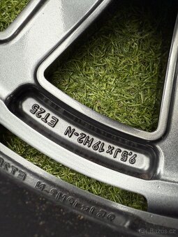 Mercedes E63 AMG W213 - ZÁNOVNÍ ZIMNÍ SADA R19 ORIGINÁL - 12