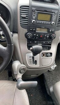 Kia Carnival 2.2 CRDI 143 kW v úpravě pro hendikepované - 12