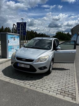 Ford Focus 2.0 TDCI 2009 rok - 12