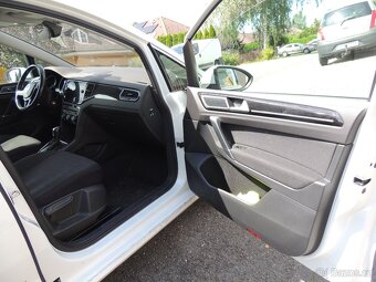 Golf Sportsvan HL 1,5 TSI EVO 7 DSG. Rok výroby 2020. STK do - 12