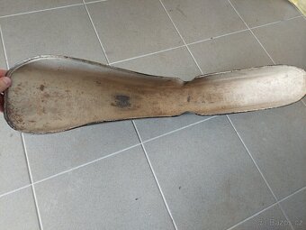 Jawa 50 pionyr - přední blatnik - 12