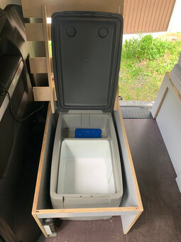 Toyta ProAce Verso - 2 osoby vyrazit a kempovat - 12