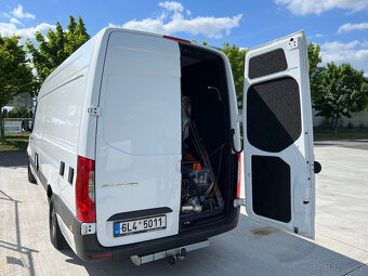 Cestovní obytná dodávka Mercedes Sprinter, rok 2022 - 12