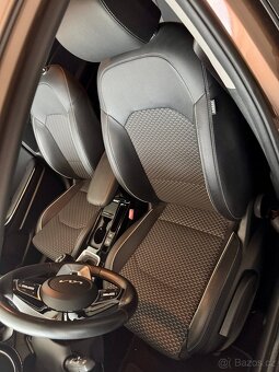 Prodám Kia XCeed 1,5T-GDi TOP MY22 - 12
