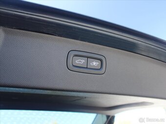 Volvo XC90 2,0 B5 AWD Inscription ČR 1.maj  Drive-E MHEV AWD - 12