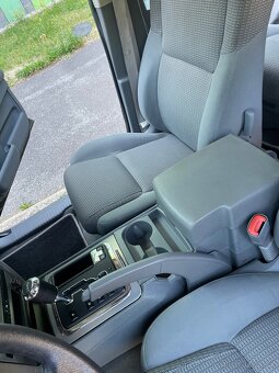 Jeep commander 3,0 crd 195 tis - 12