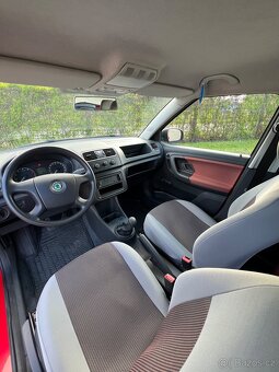 Škoda Fabia II. 1.2 HTP, 2007 – 1. majitel, nájezd 55 672km - 12