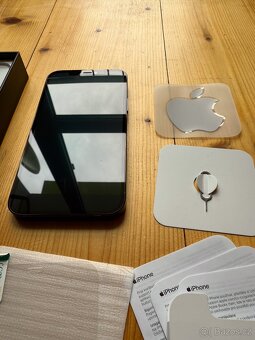 Apple iPhone 12 Pro 128GB, Pacific Blue + 9ks obalů - 12