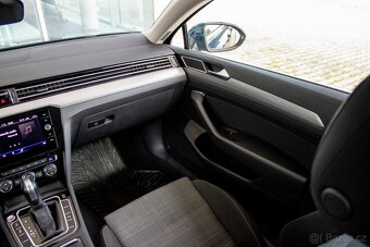 Volkswagen Passat Variant 2.0 TDI EV Business DSG - 12