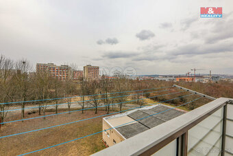Prodej bytu 3+1, 72 m², Plzeň, ul. Brožíkova - 12