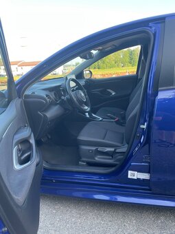 Toyota Yaris 1.5 92kw Automat + výbava ( rv. 2022 ) - 12