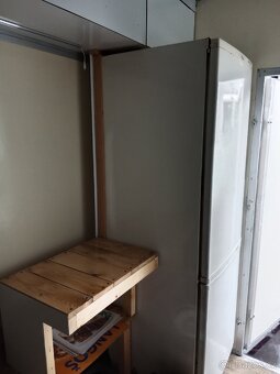 Prodám pojízdnou prodejnu. - 12