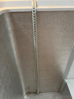 Pultový mrazák Whirpool - 12