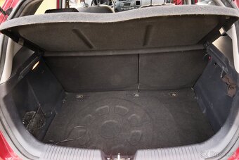 Kia Rio 1.25, 62 kW, benzín - 12