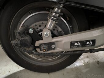 ELEKTRICKÁ MOTORKA SUPER SOCO (plně funkční) - 12