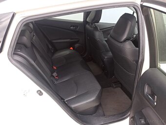 TOYOTA PRIUS 1.8VVT-i EXECUTIVE ČR - 12
