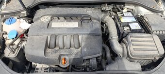 VW Golf V 1.6i 75kw - 12