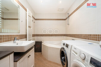 Prodej bytu 3+kk, 80 m², Praha, ul. Prušánecká - 12
